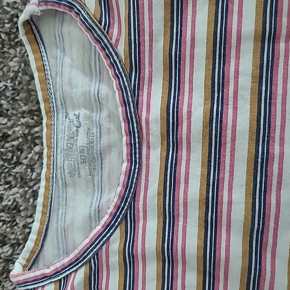 Girls 7/8 Striped shirt - Picture 2 of 2